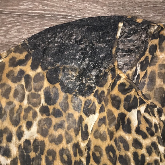 Sheer leopard blouse - Picture 2 of 3